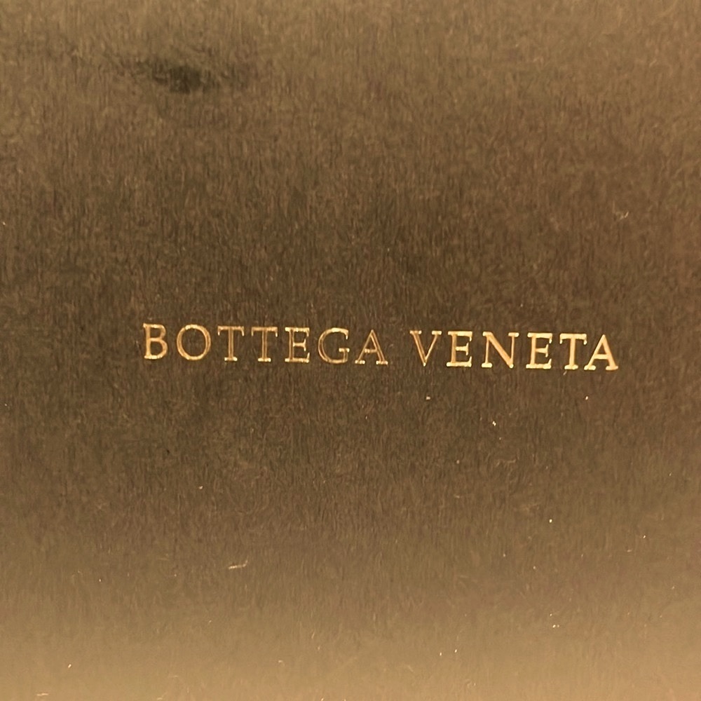 Bottega Veneta Sunglasses 🕶
